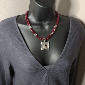 Vintage Avon Red Glass Bead And Silver Tone Pendant Necklace 18.5 Inches Long